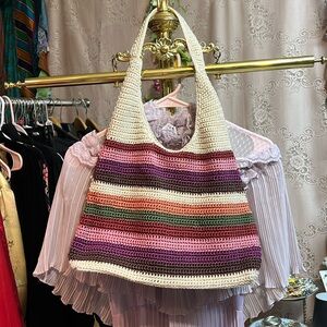 Beautiful multicolor knit shoulder bag by Cato